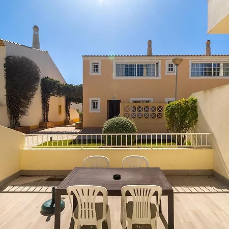 Ponta Grande - Luzia Villa