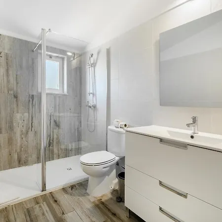 Ponta Grande - Luzia البوفيرا