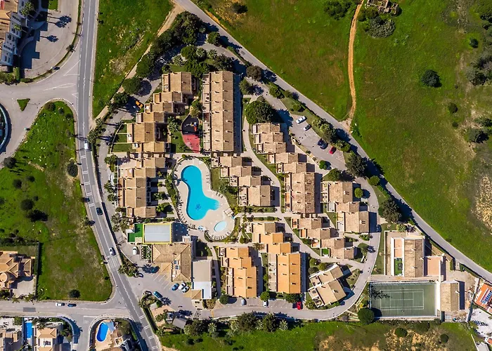 Villa Ponta Grande - Luzia *