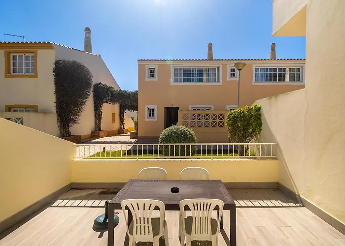 Ponta Grande - Luzia Villa